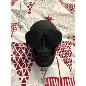 Black Skull Bluetooth Speaker – Wireless Portable Speaker Decor
